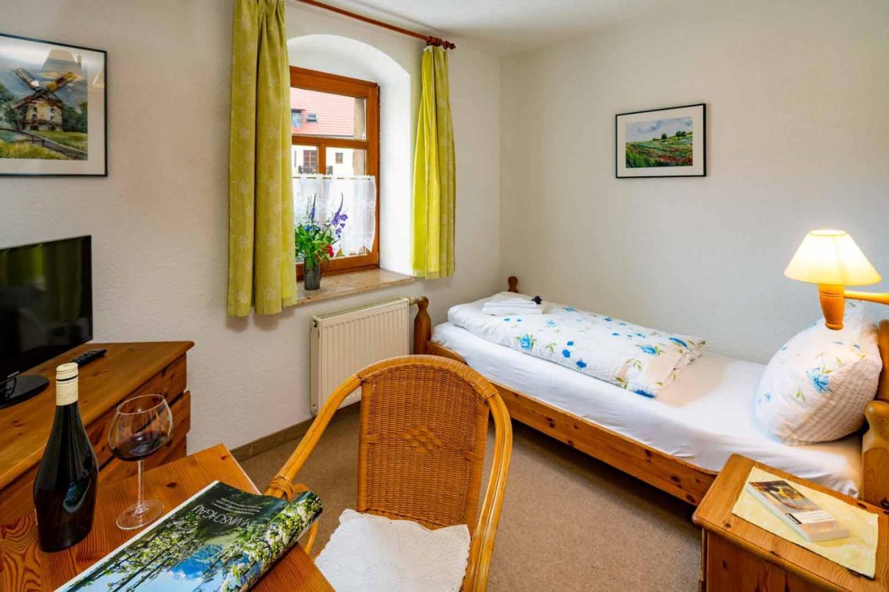 Landhotel Gut Wildberg Mit Badeteich ไมเซน ภายนอก รูปภาพ