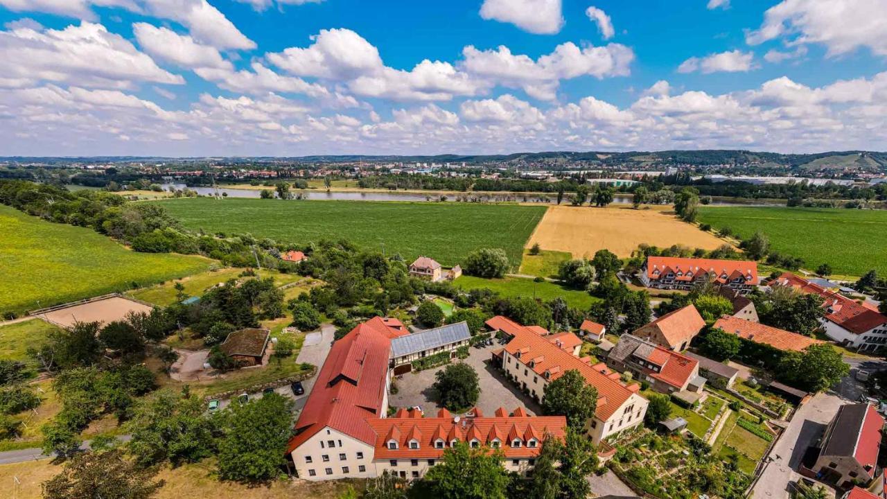 Landhotel Gut Wildberg ไมเซน ภายนอก รูปภาพ