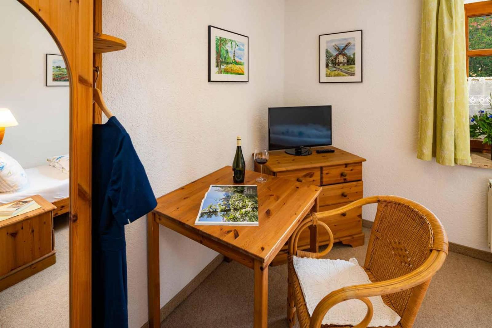 Landhotel Gut Wildberg Mit Badeteich ไมเซน ห้อง รูปภาพ